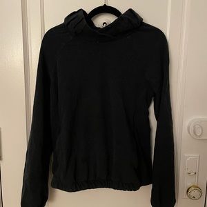 Lululemon high neck sweatshirt w/ zip pocket